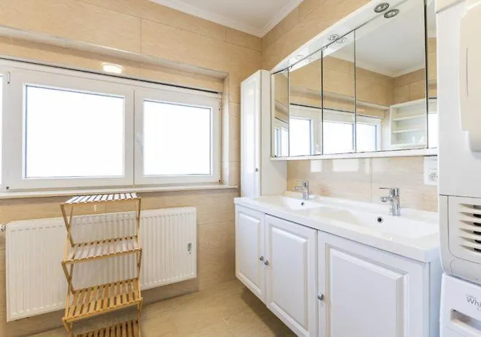 Cosy House With 3 And Garden Near * Ostend