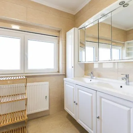 Cosy House With 3 And Garden Near * Ostende